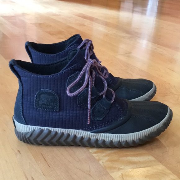 SOREL | Out N About Waterproof Boots - Picture 3 of 12